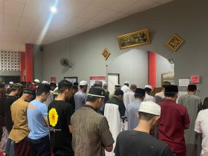 Malam Pertama Ramadhan, Warga Binaan Lapas Batulicin Antusias Ikuti Sholat Tarawih