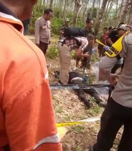 Tahan Timpas, Pria Ini Akhirnya Dihabisi Dengan Senjata Api