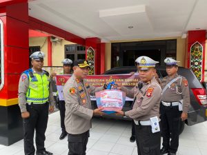 Polres Sukamara Distribusikan Bantuan Sosial Kaploda Kalteng