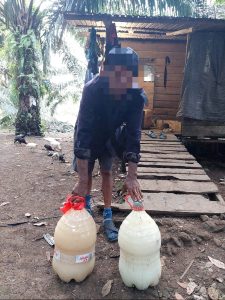 Jual Tuak Tanpa Izin, Warga Hampang Ditangkap Polisi