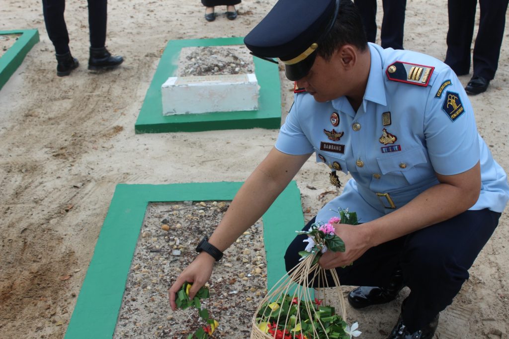 HBP ke-59 Lapas Batulicin Gelar Upacara dan Tabur Bunga di Pagatan