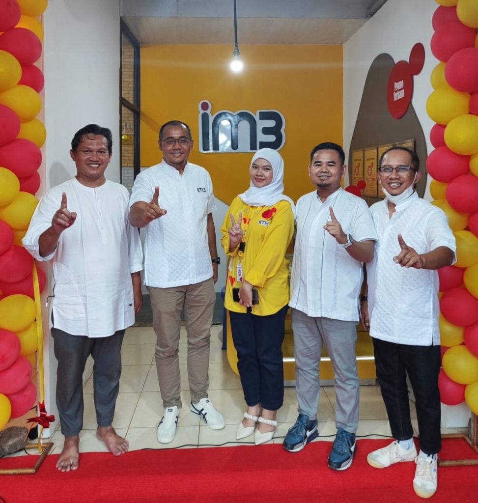 IM3 Buka Mini Gerai di Melak,Gorontalo dan Kotabaru