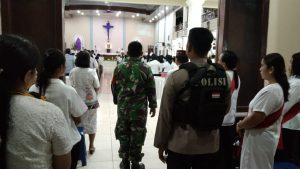 Babinsa Kodim Tanah Bumbu Amankan Malam Paskah