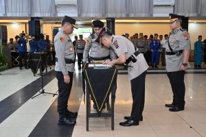 Sah! AKBP Dr Tri Suhartanto Resmi Jabat Kapolres Kotabaru