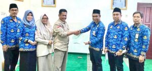 Disperkimtan Tanbu Terima Sertifikat Fasum dan RTH