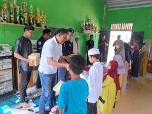 Pimpinan PT. Delta Garda Persada Makan Bersama Anak Yatim Piatu di Ponpes Al-Falah Satui