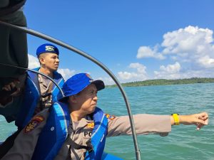 Tiga Crew Kapal Tenggelam Berhasil Diselamatkan Sat Polairud Kotabaru
