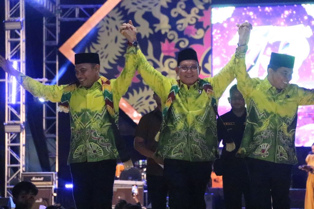 Malam Puncak Harjad Kotabaru ke-73 Resmi Dibuka Bupati dan Wakil Bupati