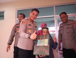Rangkaian HUT Bhayangkara Ke-77, Polres Kotabaru Lakukan Sunatan Massal