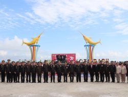 Kapolres Kotabaru Pimpin Upacara HUT Bhayangkara ke-77 di Siring Laut