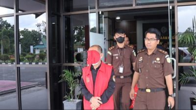 Rugikan Negara Rp 241 Juta, Sekretaris KPU Pulang Pisau Ditahan Jaksa