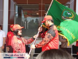 Bupati Pudjirustaty Lepas Keberangkatan Ratusan Atlet Untuk Perprov Kalteng