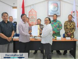 KPU Pulpis Sampaikan Berita Acara Hasil Akhir Verifikasi Administrasi Dokumen Persyaratan Bacaleg