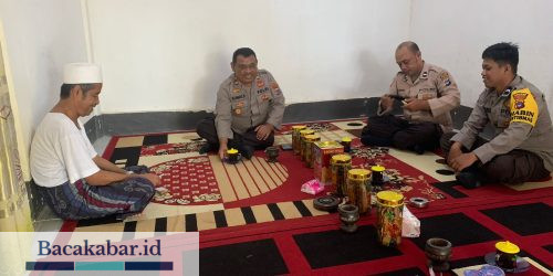 Kapolsek Pulau Laut Timur Pimpin Penyaluran Sembako ke Ponpes