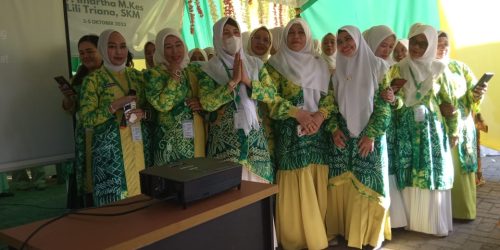 Tim Surveyor Re-akreditasi di Puskesmas Sebatung