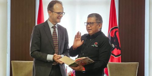 Sekjen PDI Perjuangan Ungkap Kartu Truf Ketum Parpol Dipegang Penguasa