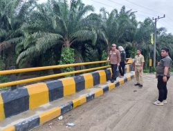Bupati Kotabaru Tinjau Ruas Jalan Desa Penghubung Antar Mangkirana Dan Sahapi