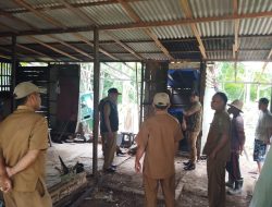 BPBD Tanbu Salurkan Bantuan dan Kaji Kerugian Pasca Cuaca Ekstrim di Desa Marga Mulya