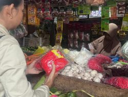 Awasi Post Market, Loka POM Tanbu Ambil Sampling Produk Obat dan Makanan