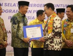 Sukses Mengatasi Stunting, Tanbu Terima Penghargaan Utama dari BKKBN