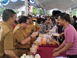 Stabilisasi Harga Pangan, Pj Bupati Kapuas Buka Gerakan Pangan Murah