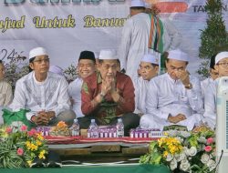 Anggota DPR RI Syamsul Bahri Hadiri Harjad ke-21 Kabupaten Tanah Bumbu