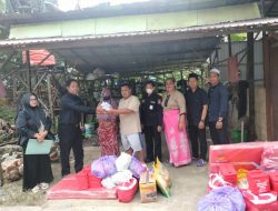Dinas Sosial Tanbu Salurkan Bantuan bagi Korban Kebakaran di Desa Kersik Putih