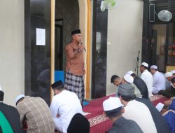 Wakil Bupati Muh Rusli Ziarah dan Silaturahmi Usai Salat Id di Mushola Al Madani