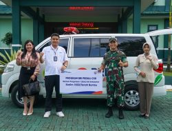 Dandim Tanah Bumbu Terima Mobil Ambulans Dari BRI