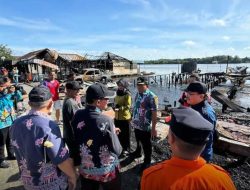 Pj Bupati Kapuas Sambangi Lokasi dan Warga Terdampak Kebakaran di Desa Saka Tamiang