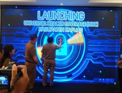 Pj Bupati Erlin Hardi Launching Program UHC, Warga Kapuas Cukup Bawa KTP untuk Berobat