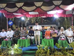 Pj Bupati Kapuas Lepas Peserta Pawai Gebyar Gema Takbir Hari Raya Idul Fitri 1445 Hijriah
