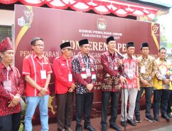 Kedepankan Kearifan Lokal, Paslon Bambang-Ikhwan Daftar ke KPU Tala