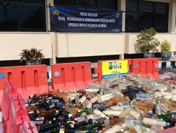 Empat Ribu Lebih, Botol Miras Dimusnahkan