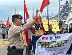 Polres Kotabaru Kerahkan Puluhan Personel Amankan Unjuk Rasa Serikat Buruh Sawit