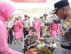 49 Personel Polres Kotabaru Naik Pangkat