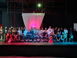 Pementasan Teatarikalisasi Puisi Terbunuhnya Atmokarpo Berlangsung Meriah