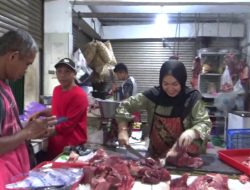 Akibat PMK, Omzet Pedagang Daging Sapi Anjlok 20 Persen