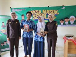 Jaksa Masuk Sekolah: Upaya Kejari Tanah Laut Lindungi Pelajar dari Pengaruh Negatif