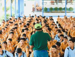 PGI Kotabaru Kenalkan Golf ke Pelajar SMPN 1 Kotabaru Lewat “Golf Goes to School 2025”