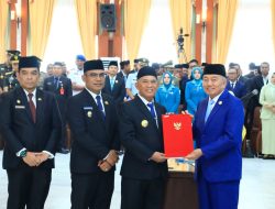 Resmi Terima SK Mendagri, Bupati dan Wabup Kotabaru Siap Tuntaskan Program Prioritas