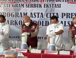 Polda Kalsel Blender 38 Kg Sabu dan Ribuan Butir Ekstasi