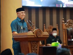 Wabup Tanbu Bumbu Sampaikan LKPJ Pemerintah Daerah 2024