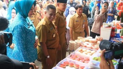 Bupati Tanah Laut Turunkan Harga Pasar Murah HKG PKK, Gas 3 Kg Hanya Rp15 ribu!