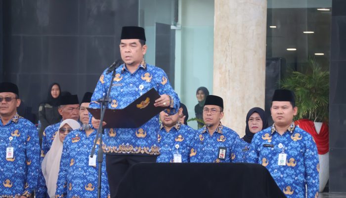 Pj. Sekda Kotabaru Tegaskan Komitmen ASN Tingkatkan Disiplin dan Integritas di Apel HKN 2025