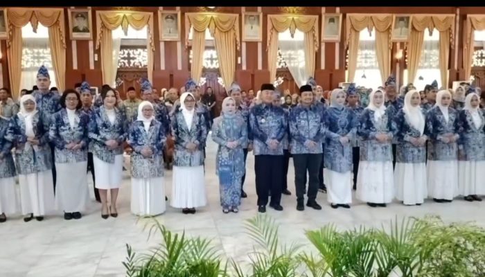 Gubernur Kalsel Kukuhkan Fathul Jannah sebagai Ketua Dekranasda 2025–2030