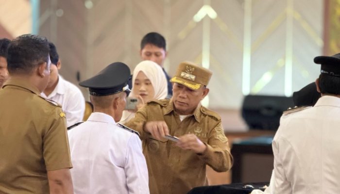 Bupati Kotabaru Lantik Tiga Kepala Desa PAW untuk Perkuat Pemerintahan Desa