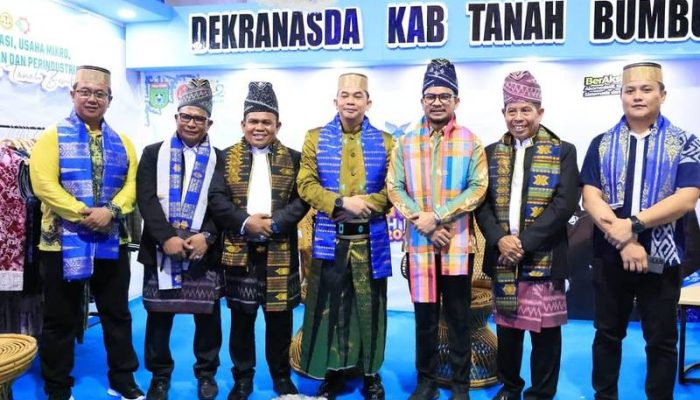 Hasanuddin: Tradisi Mappanre Ri Tasi’e Harus Jadi Warisan Anak Muda!