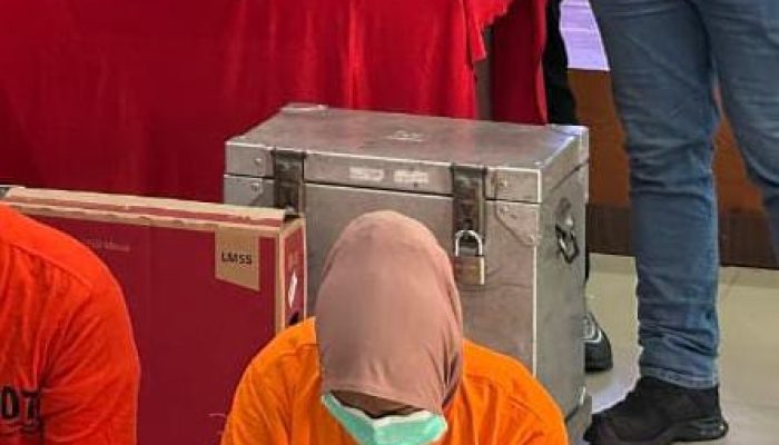 Ibu di Kotabaru Bunuh Bayi dan Buang ke Parit Kebun Sawit