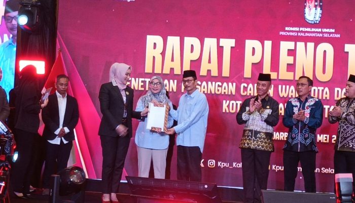 Erna Lisa–Wartono Pimpin Banjarbaru